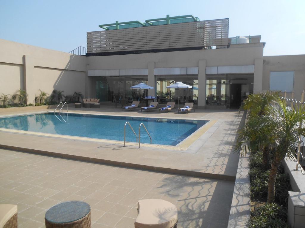 Country Inn & Suites By Radisson, Meerut Buitenkant foto