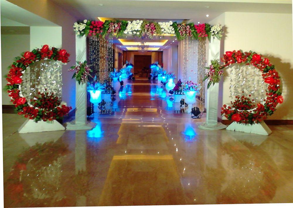 Country Inn & Suites By Radisson, Meerut Buitenkant foto